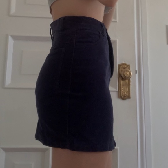 BRANDY MELVILLE CORDUROY SKIRT - Picture 3 of 4